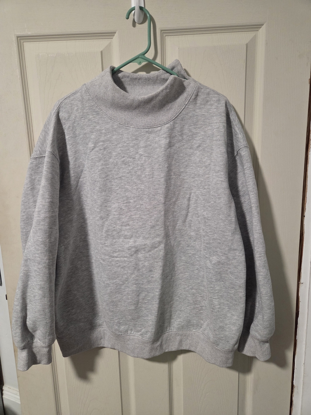 Trendy Queen Women's Oversized Mock Neck Sweatshirt Gray Large
